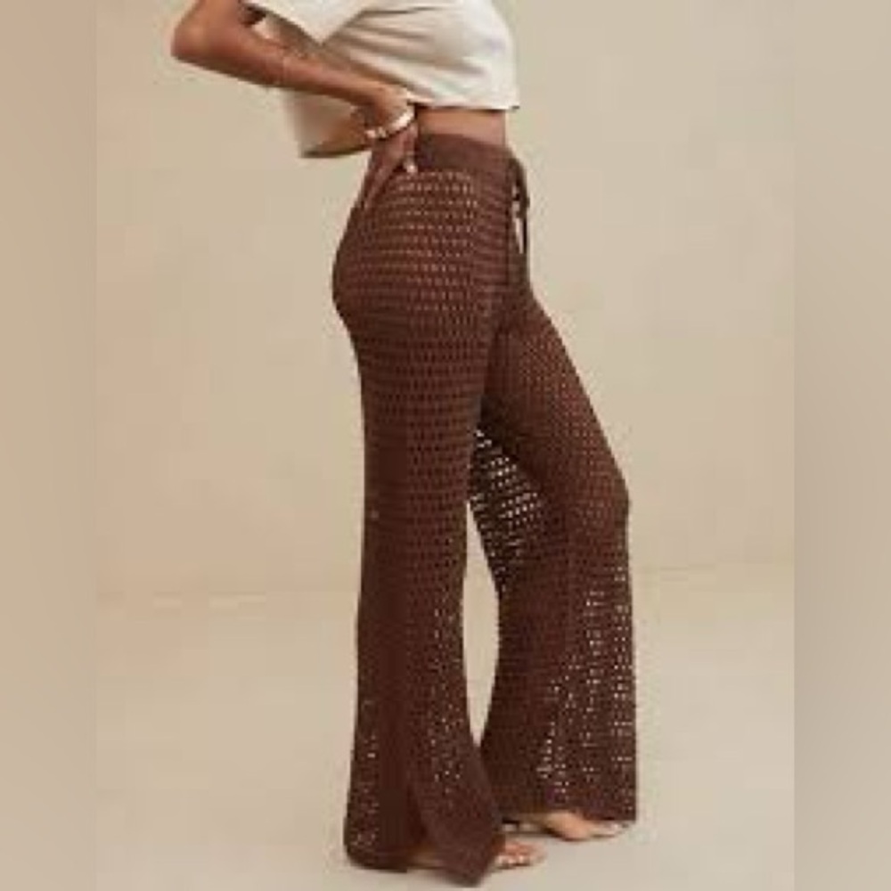 New Aerie Brown Crochet wide leg trouser. Brown. Size S short.